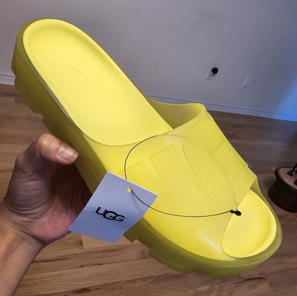 Ugg jella slides